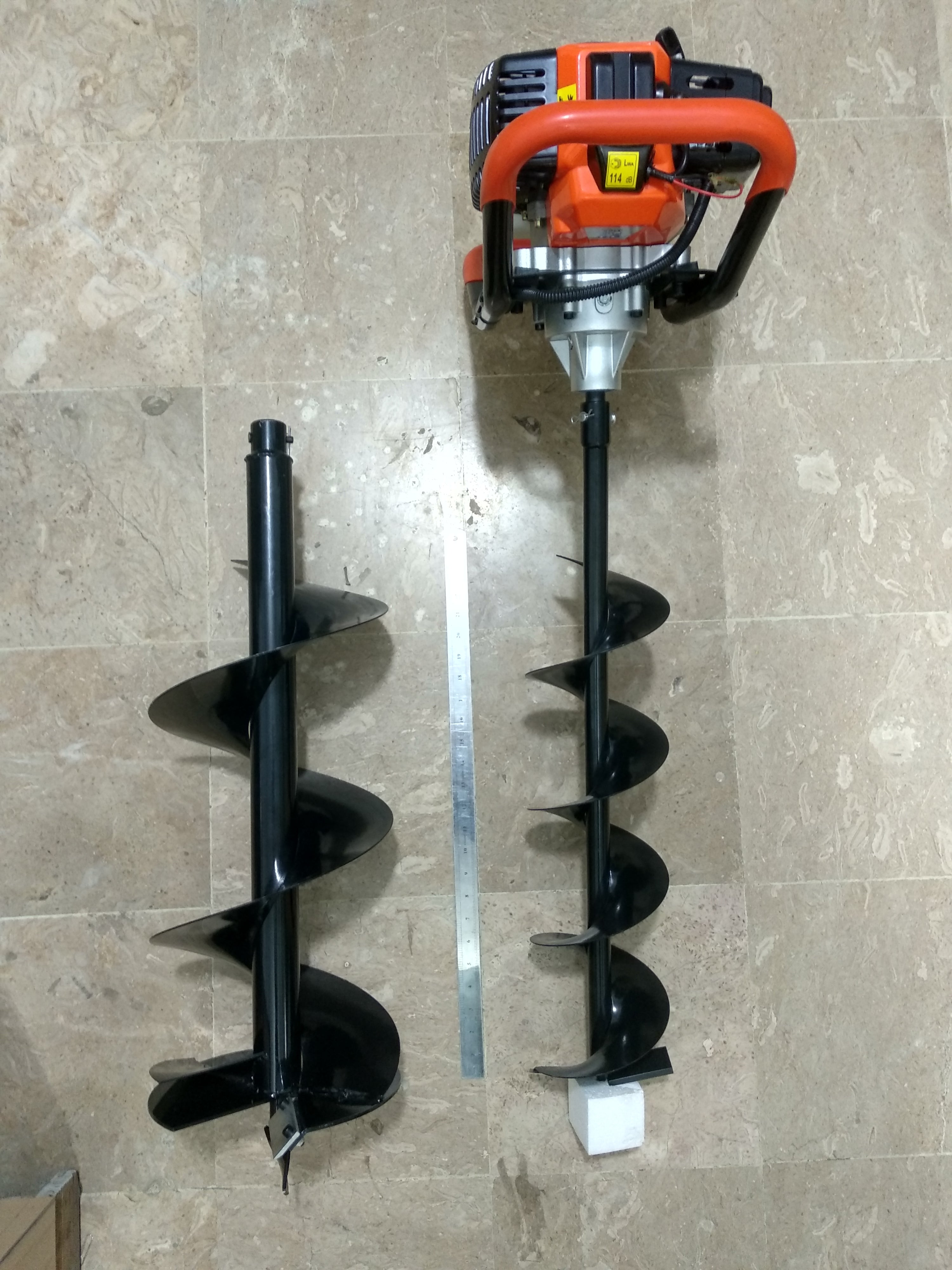 LMFP30B Earth Auger With Engine 2-Cycle Without Drill