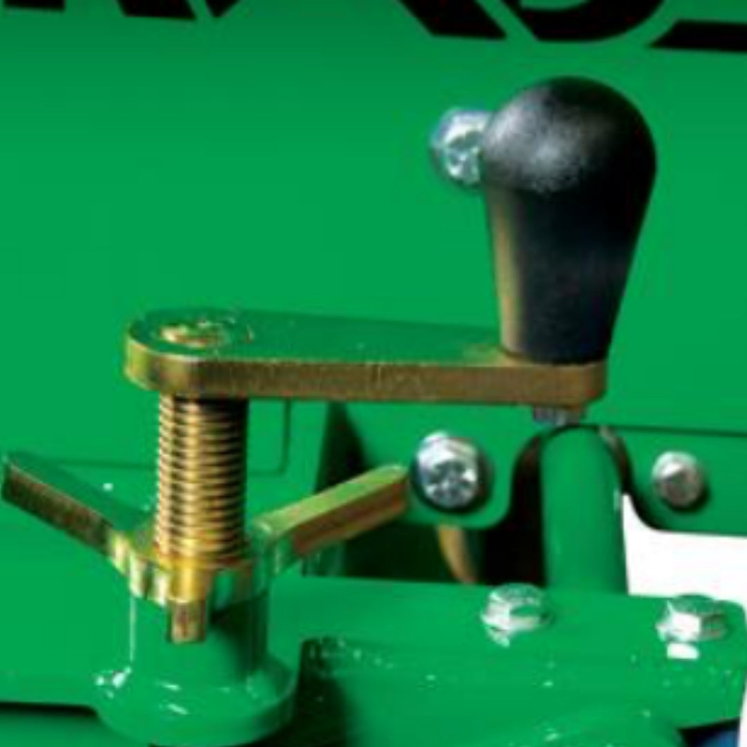 Graden SW04 Verticutter Tractor Mounter