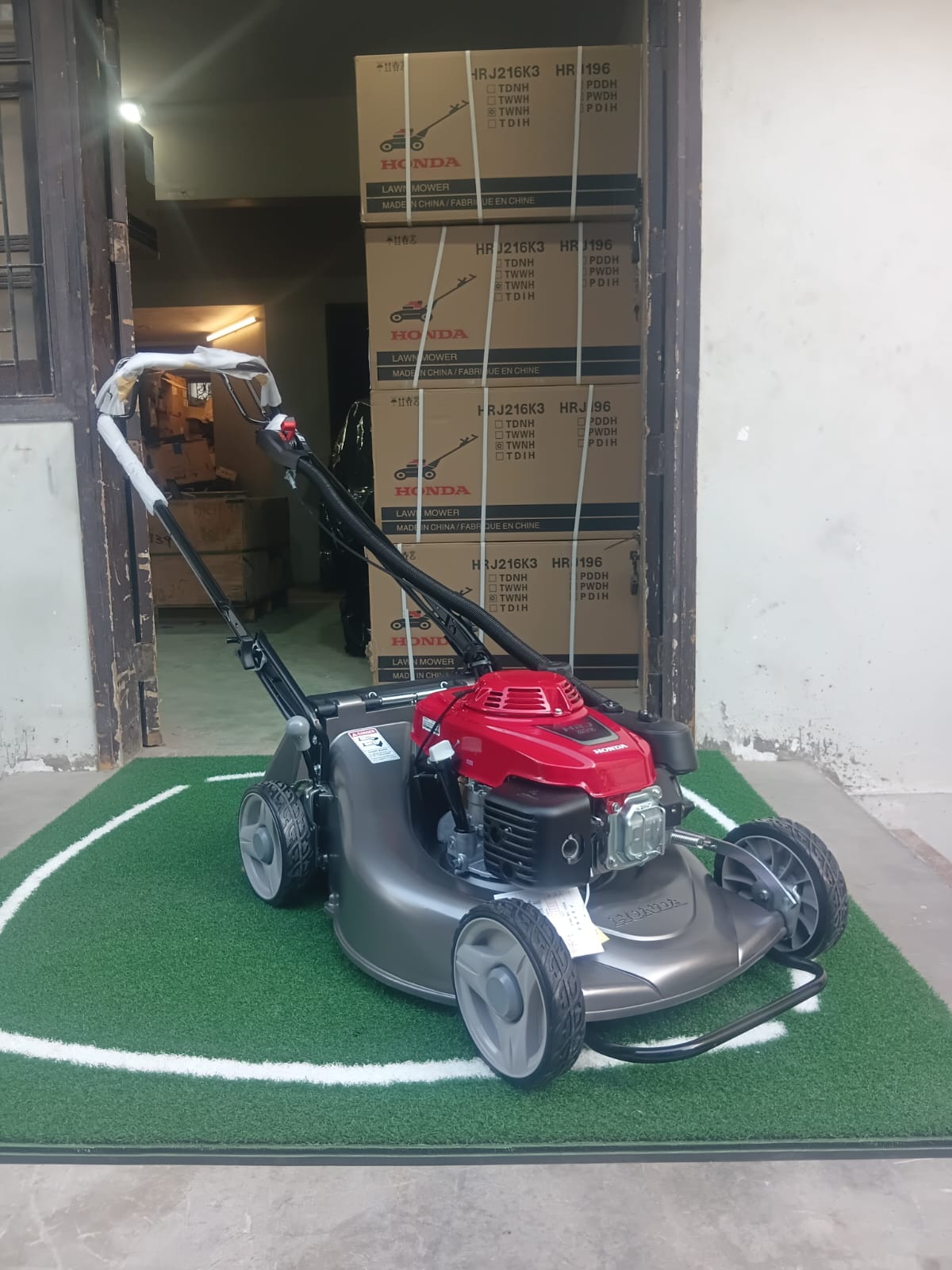 Honda HRJ216 Self-Propelled Lawn Mower