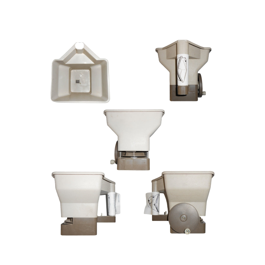 Plastic Hand Seeder/Spreader